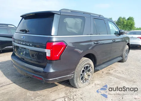 2022 Ford Expedition Xlt z USA, uszkodzony, nr VIN 1FMJU1JT5NEA57341